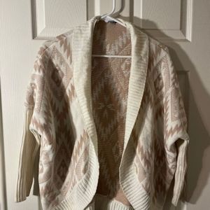 Charlotte russe size small sweater off white and light pink
